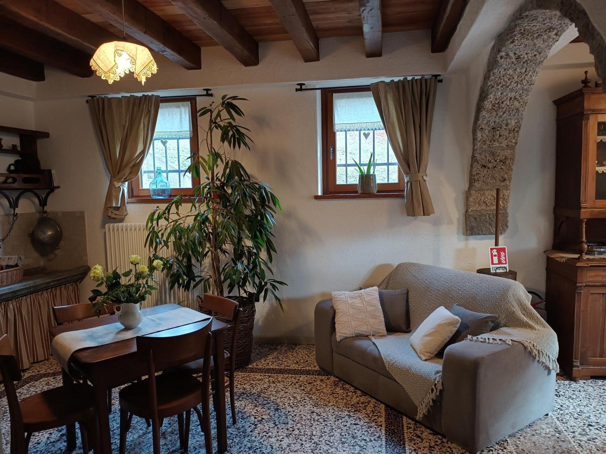 La Farie Bed & Breakfast Mediis Ngoại thất bức ảnh